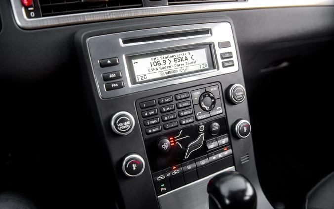 Volvo V70 cena 27900 przebieg: 276326, rok produkcji 2011 z Radom małe 631